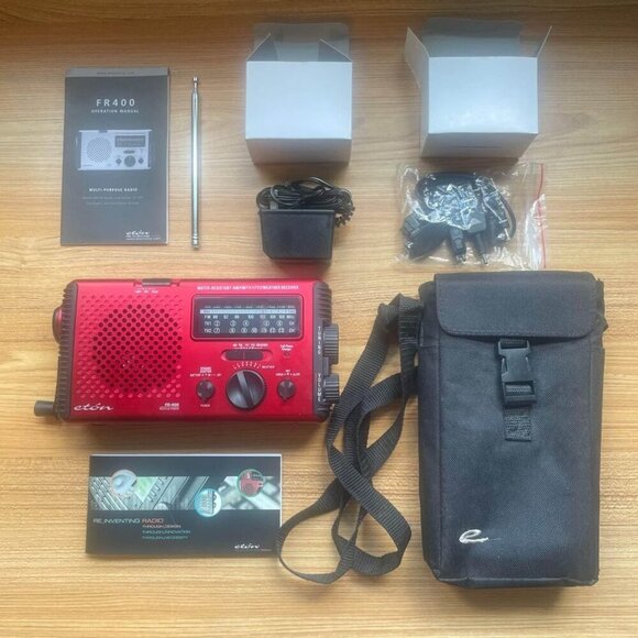 American Red Cross Emergency Water Resistant  Radio Eton FR400‎ - Picture 1 of 9